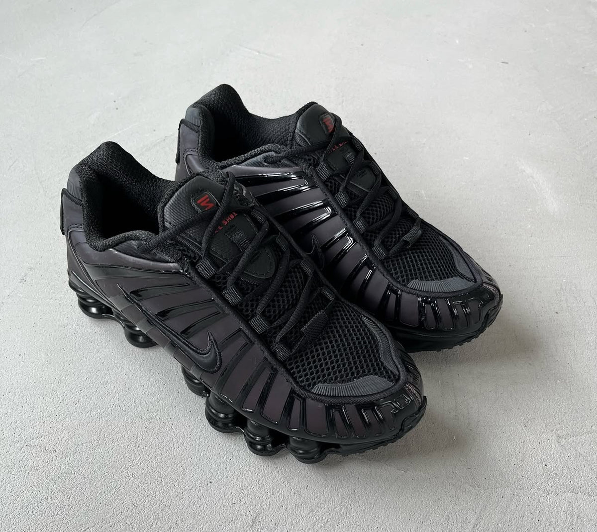 Nike Shox Thermoreactive Red