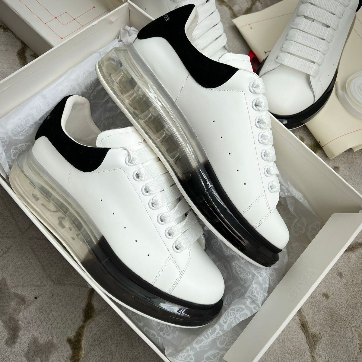 Alexander McQueen Oversized Black Clear