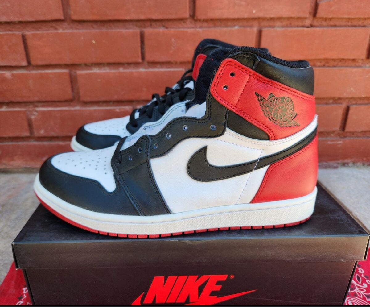 Nike Air Jordan 1 Retro Chicago