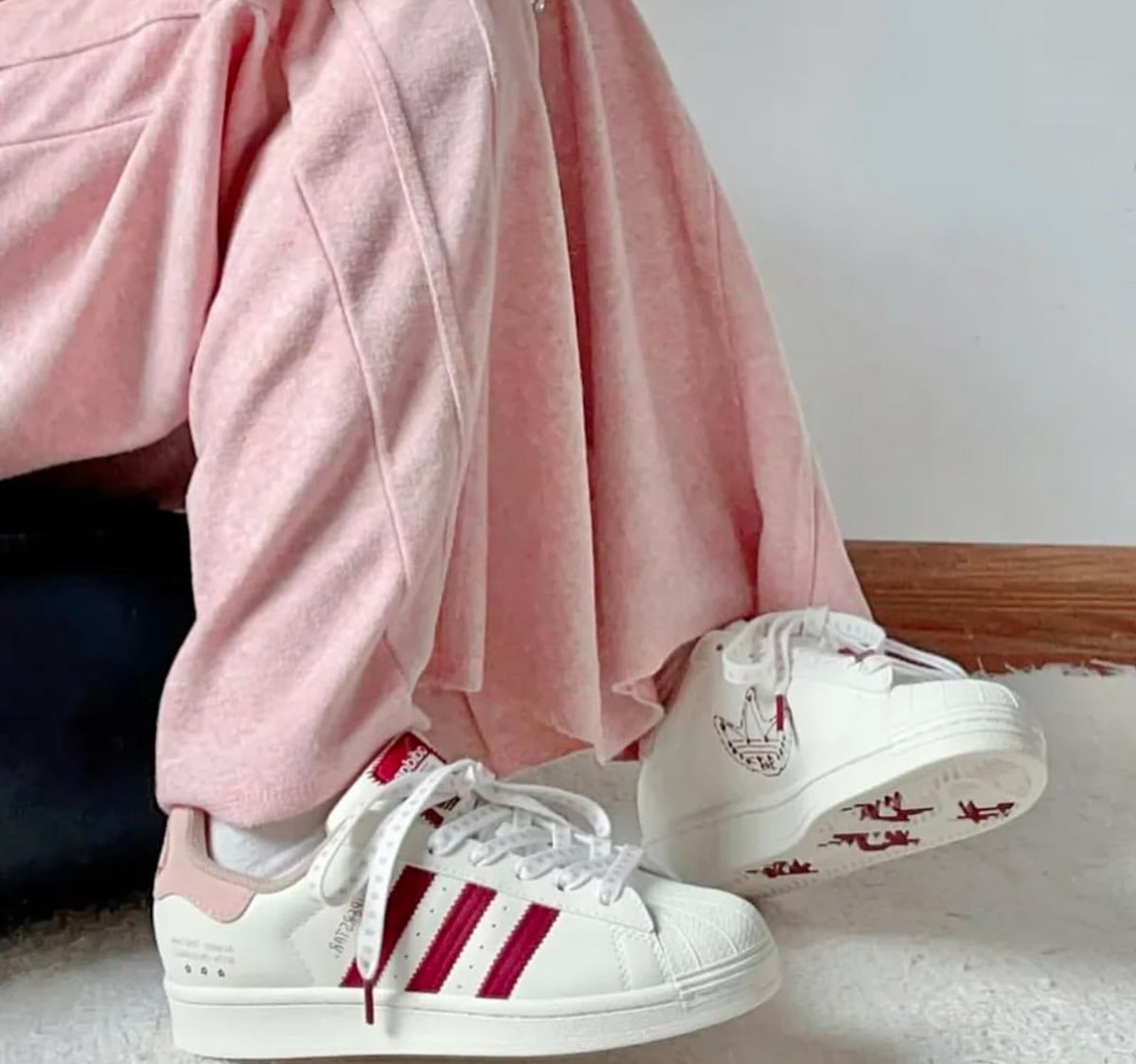 Adidas Superstar White Red