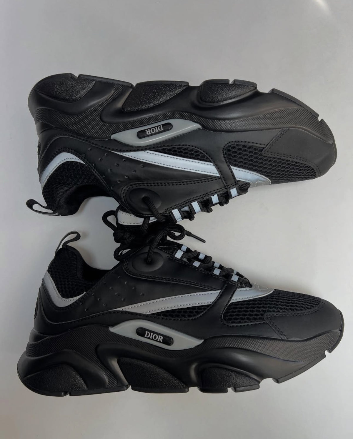 Dior B22 Black Reflective