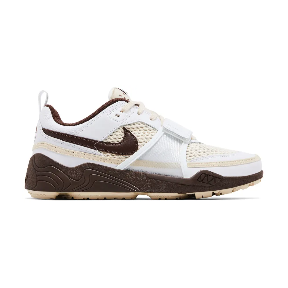 Nike Zoom Field Jaxx x Travis Scott Sneakers
