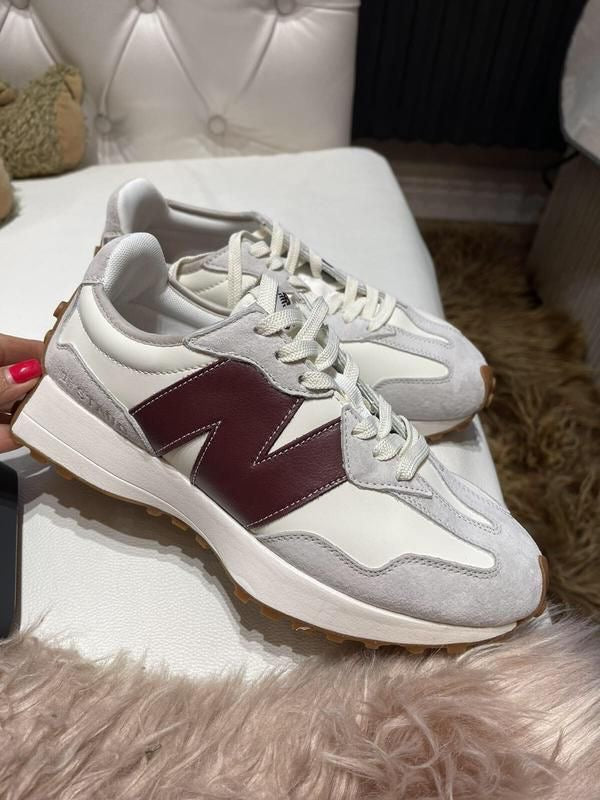 New Balance 327 Maroon