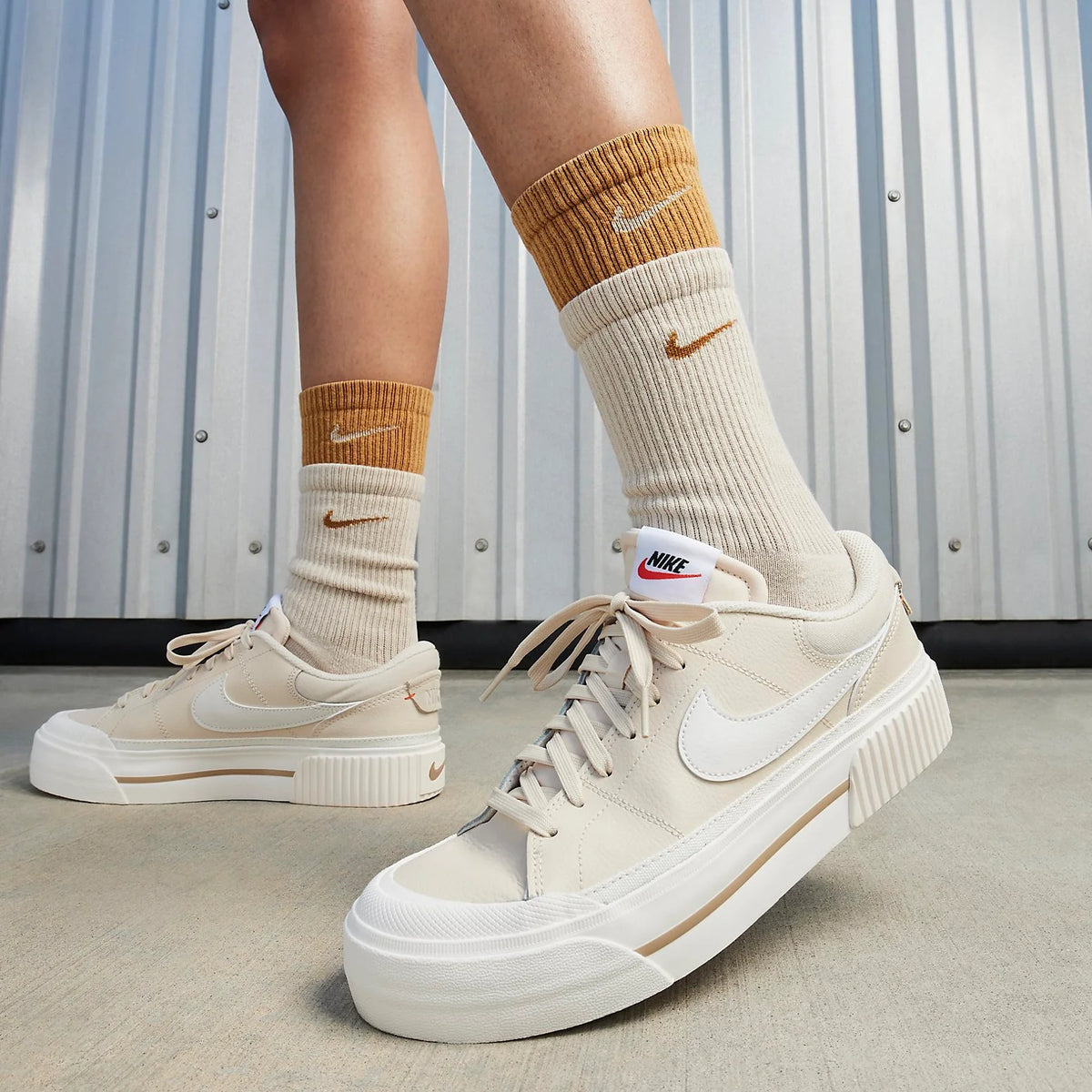 Nike Court Legacy Lift Pearl Whitesail