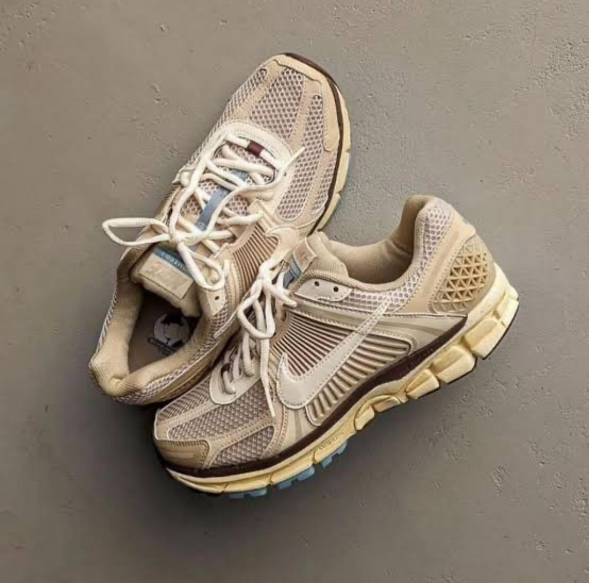 Nike Zoom Vomero 5 Oatmeal