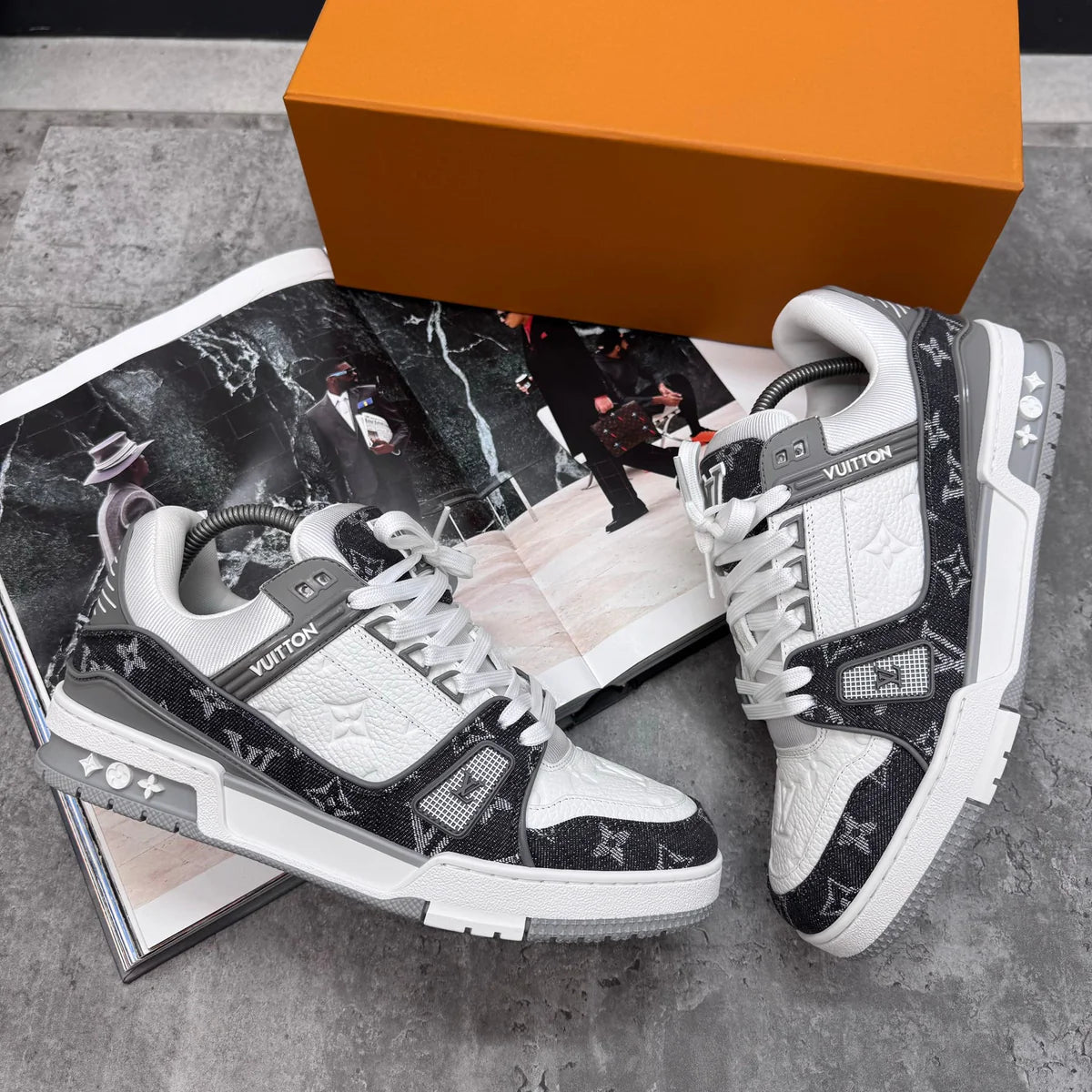 Louis Vuitton Sneaker Grey White