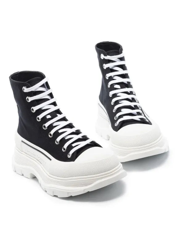 Alexander McQueen Tread Slick Sneakers in Black