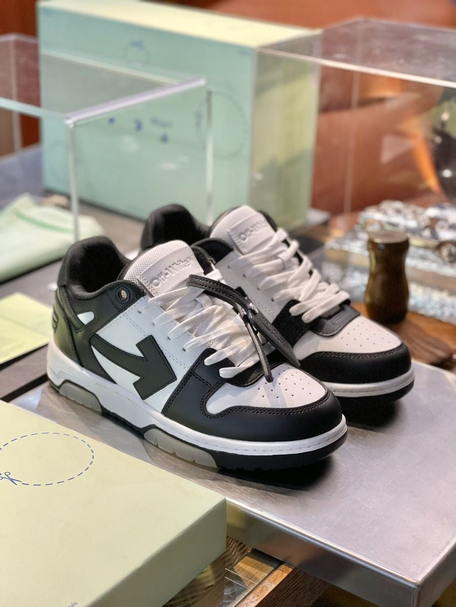 Off-White Black x White