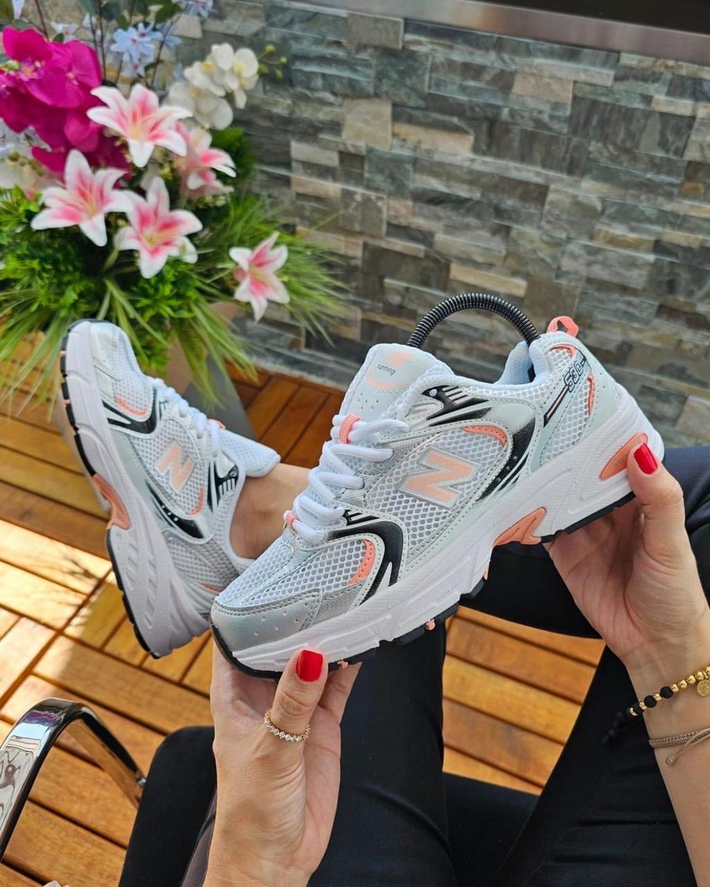 New Balance 530 White Pink