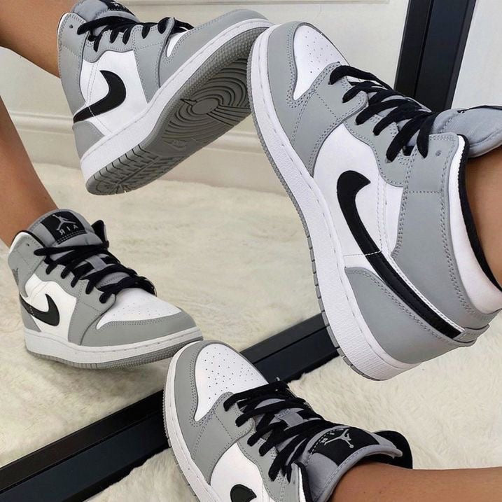 Nike Air Jordan 1 Smoke