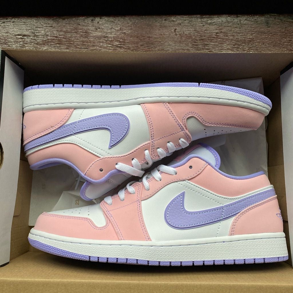 Nike Air Jordan 1 Arctic Punch