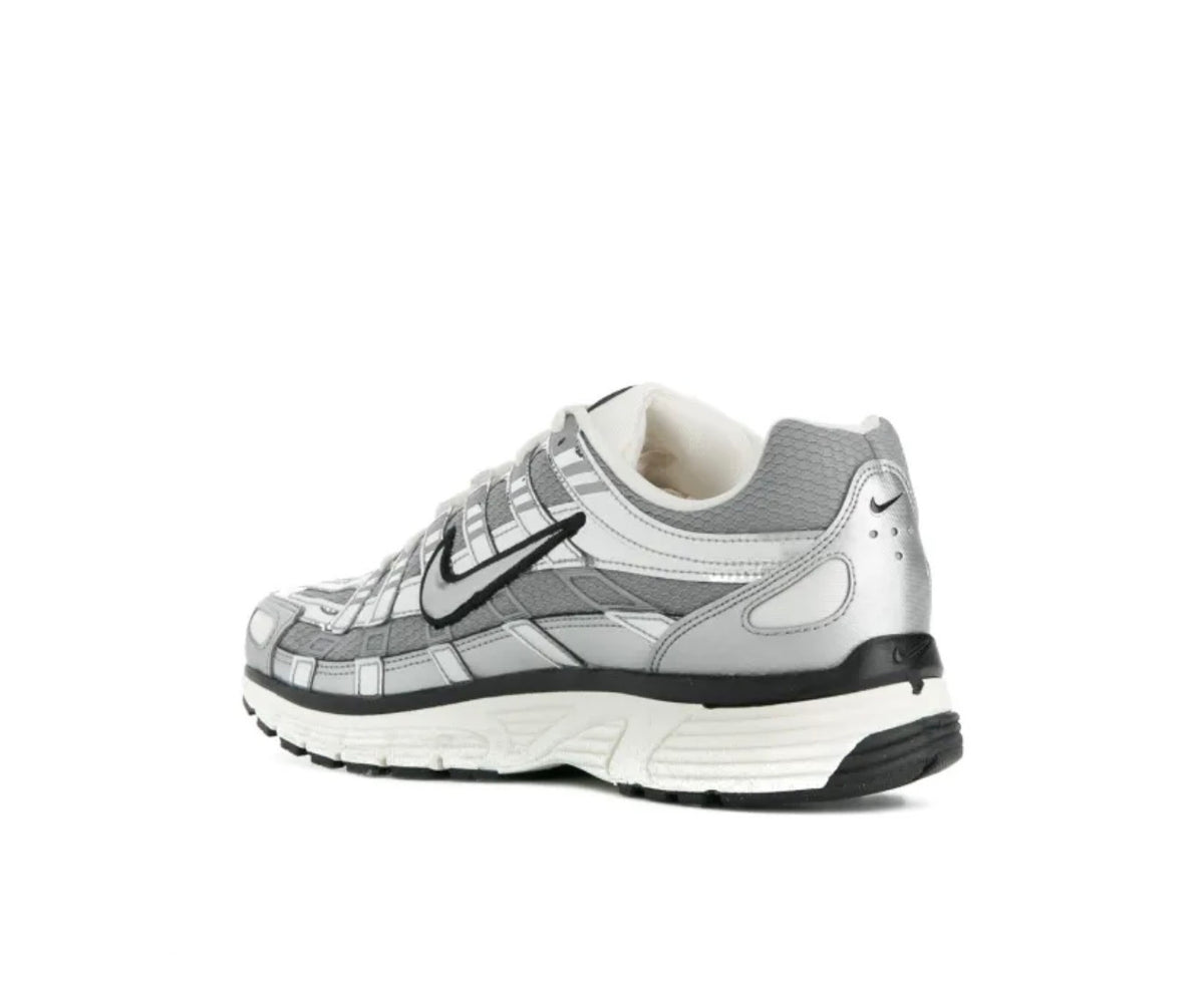 Nike P 6000 in Metallic Silver