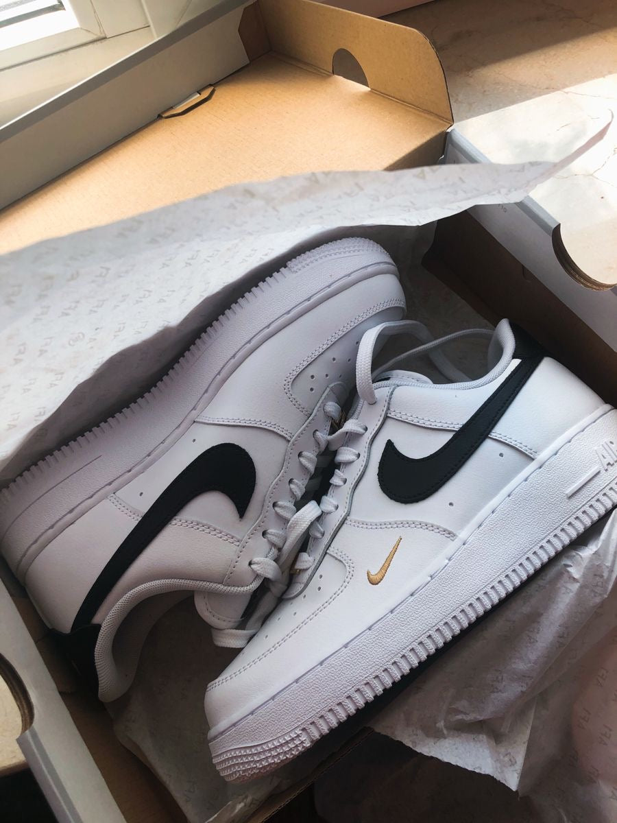 Nike Air Force 1 White Black Gold