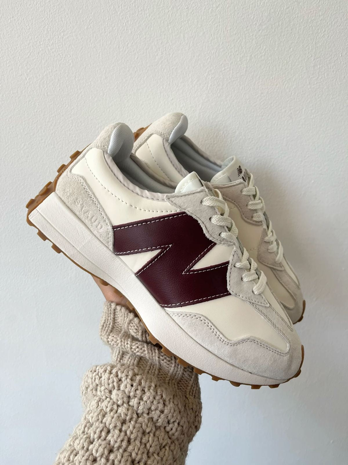 New Balance 327 Maroon
