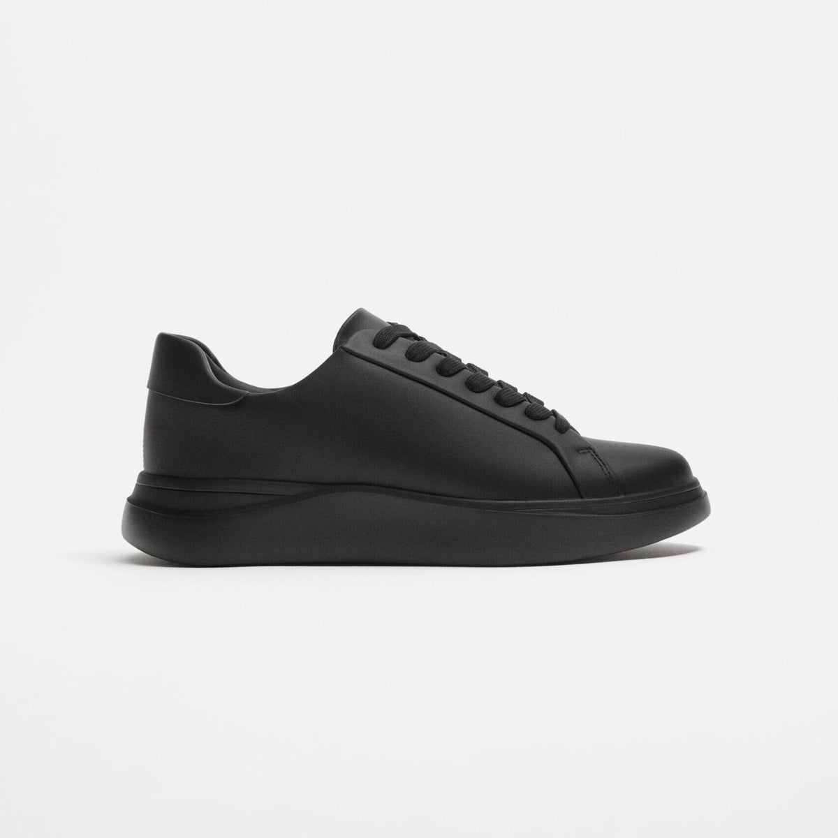 Zara Black Sneaker