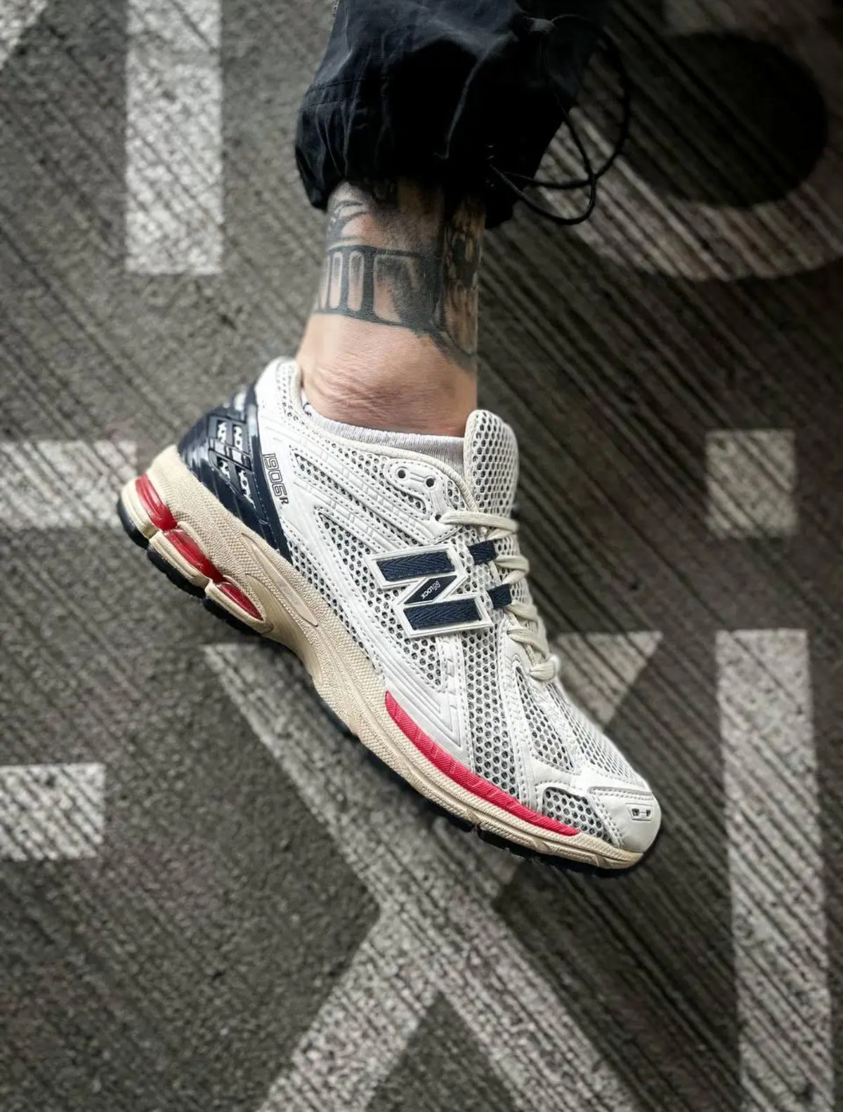 New Balance 1906 Sea Salt Eclipse