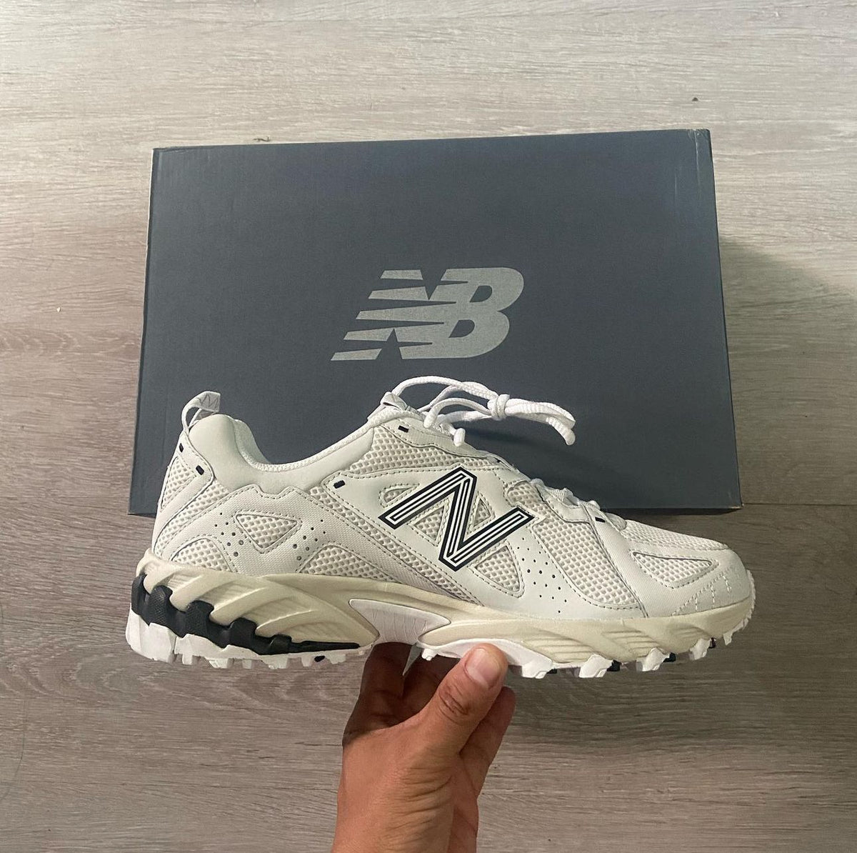 New Balance 610 White