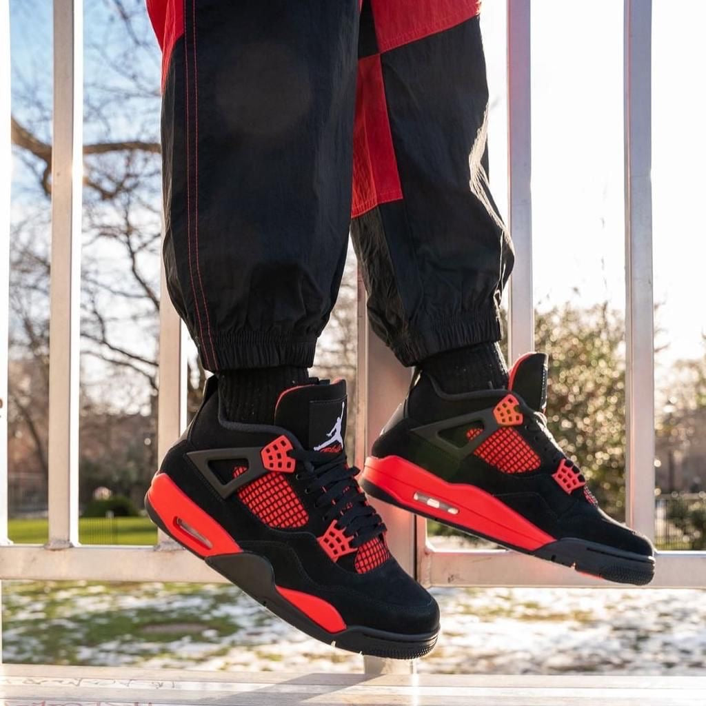 Nike Air Jordan 4 Red Thunder
