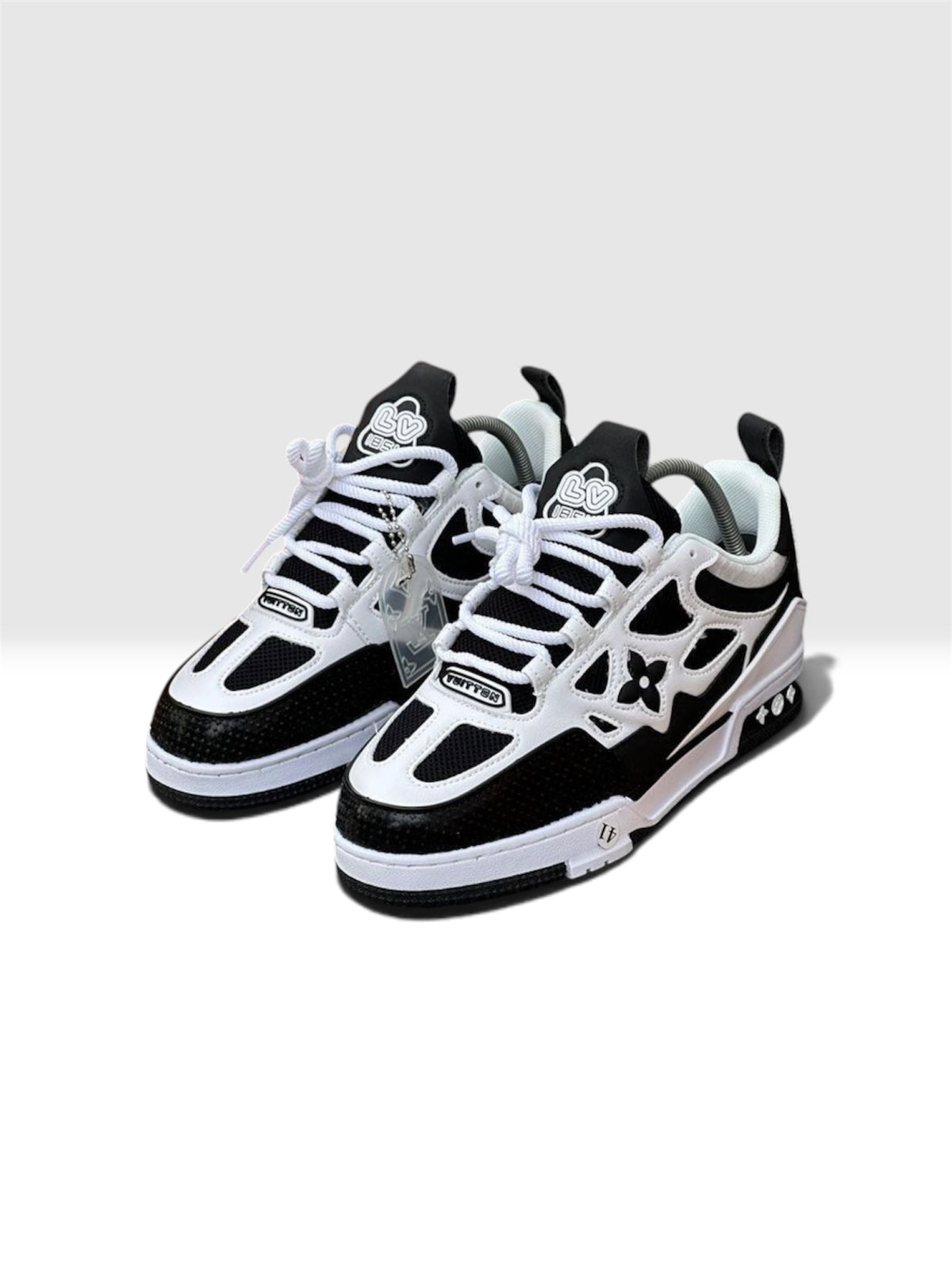 Louis Vuitton Skate Black White