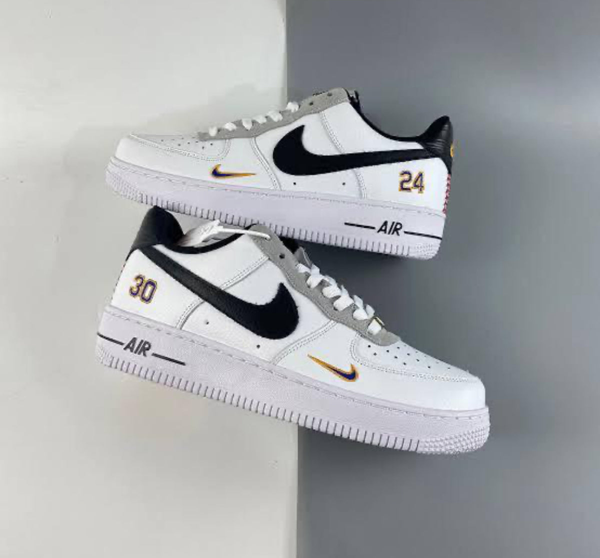 Nike Air Force 1 LV 08