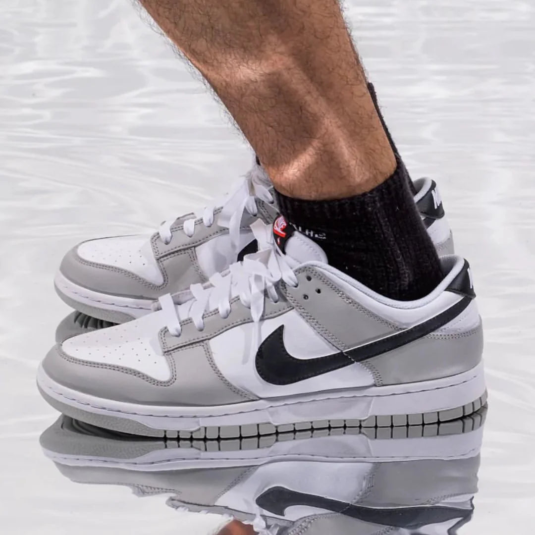 Nike Dunk Low Summit White Midnight Navy