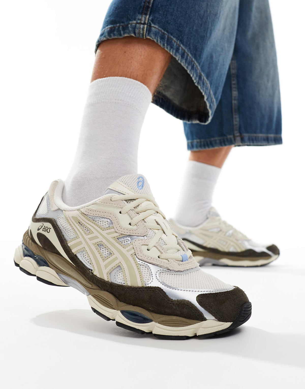 ASICS GEL NYC Trainers in Cream