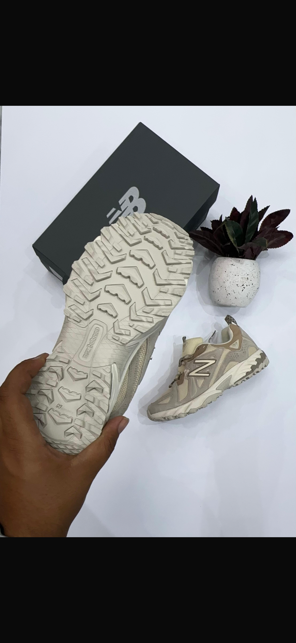 New Balance 610 Cafe
