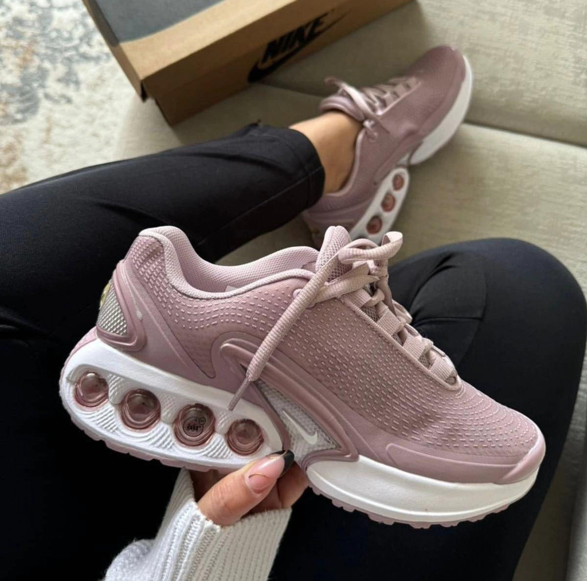 Nike Air Max DN Rosada