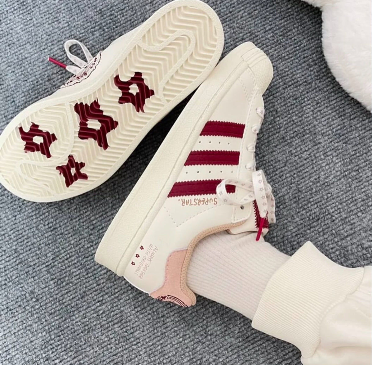 Adidas Superstar White Red