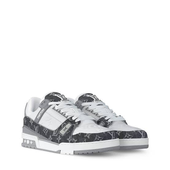 Louis Vuitton Sneaker Grey White