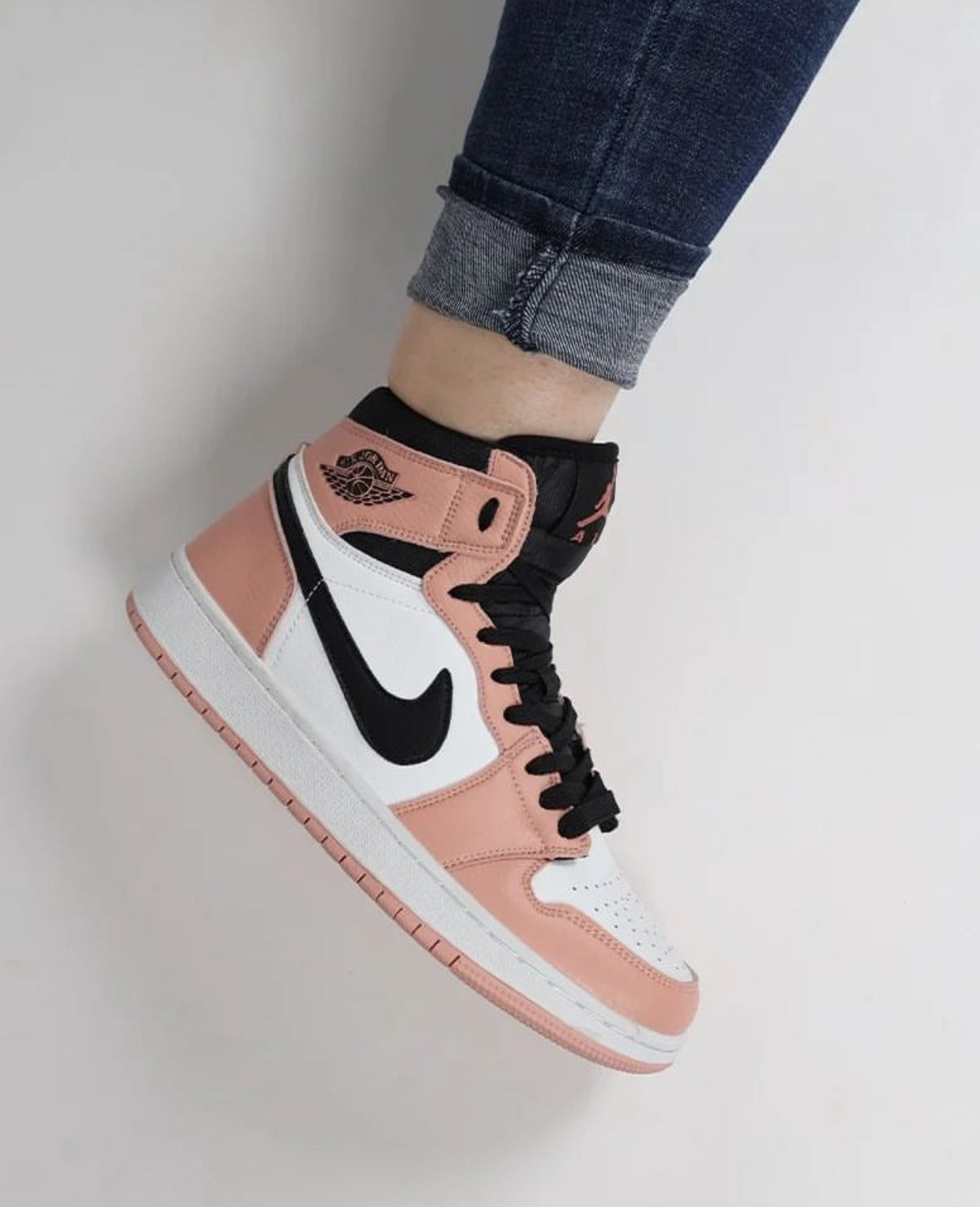 Nike Air Jordan 1 Pink