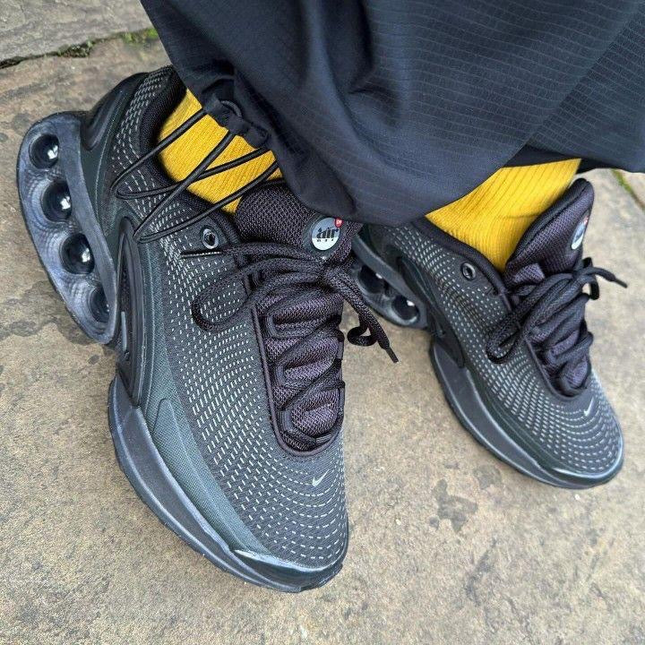 Nike Air Max DN Black