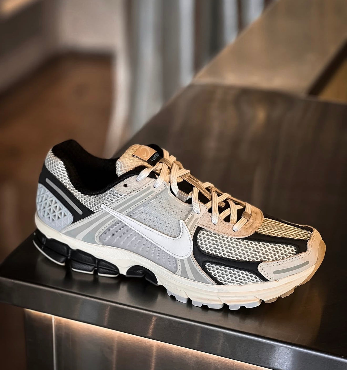 Nike Vomero 5 Supersonic
