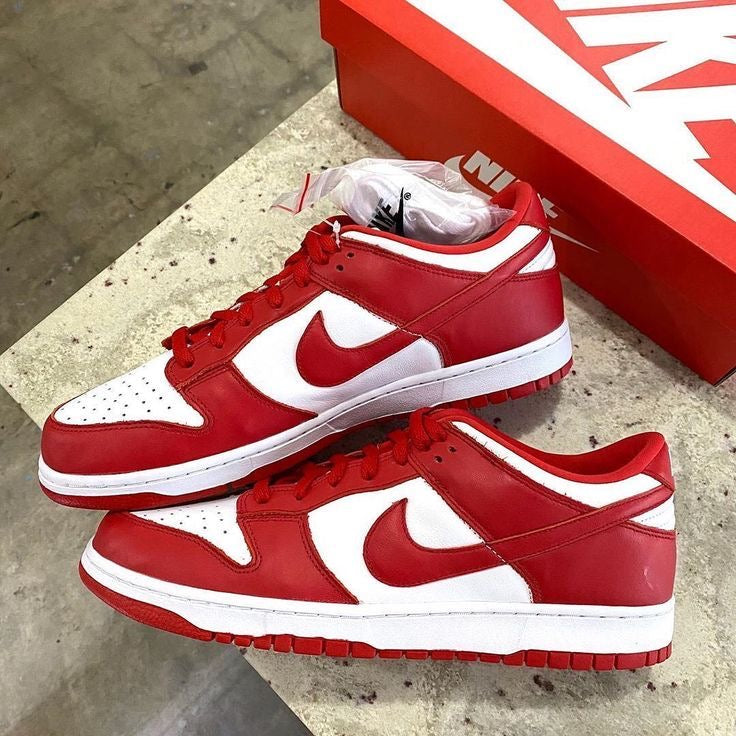 Nike SB Dunk University Red
