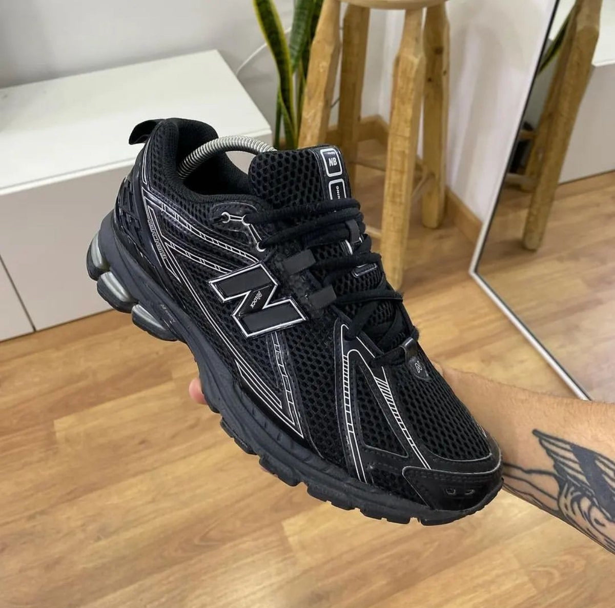 New Balance 1906 Black